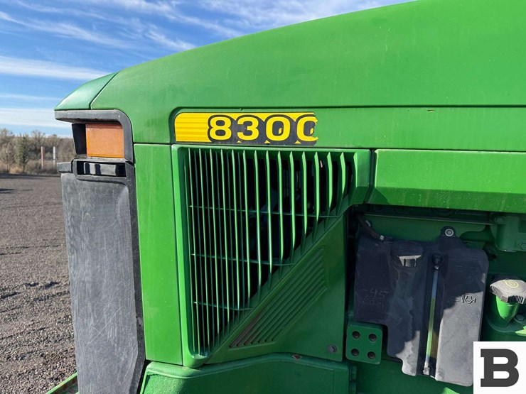 1997-john-deere-8300-image-17