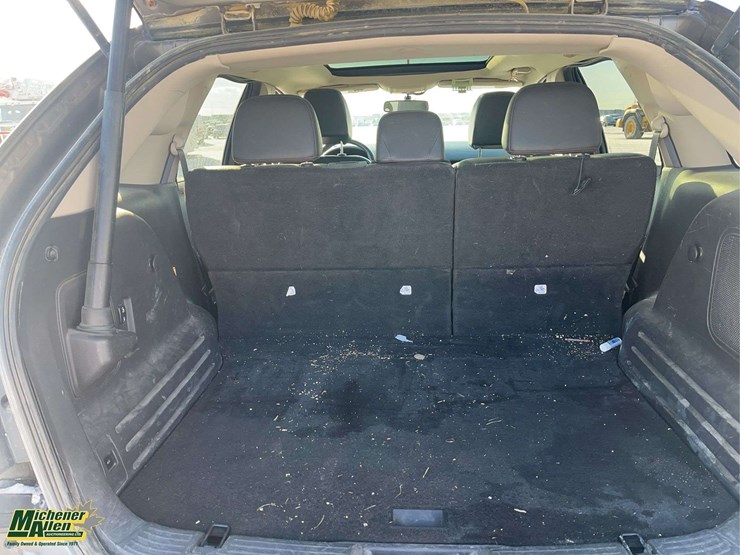 2012-ford-edge-image-16