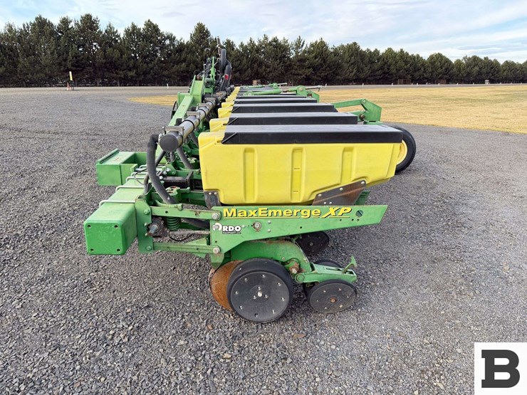 john-deere-1720-image-2