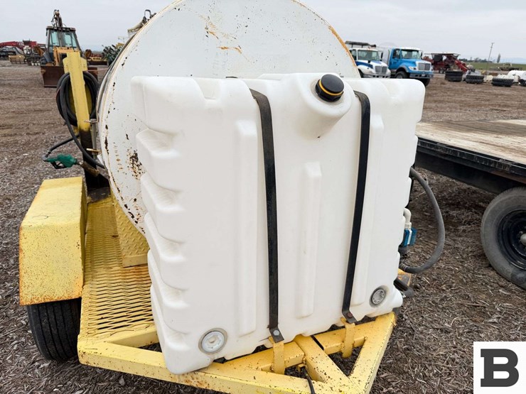 homemade-fuel-trailer-image-7