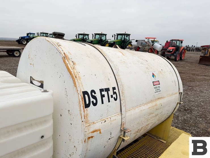 homemade-fuel-trailer-image-12