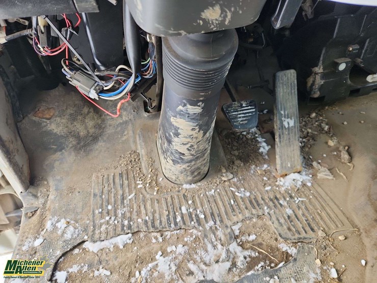 2003-gmc-w4500-image-22