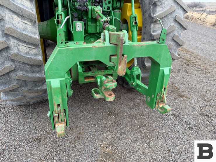 2011-john-deere-8310r-image-30