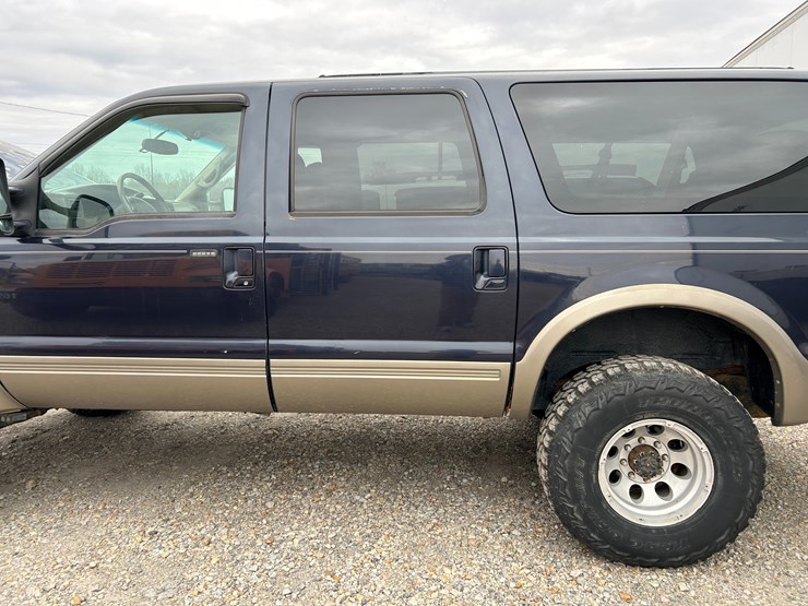 2000-ford-excursion-image-9