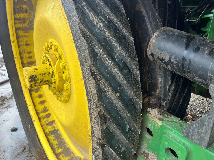 2014-john-deere-8370rt-image-12