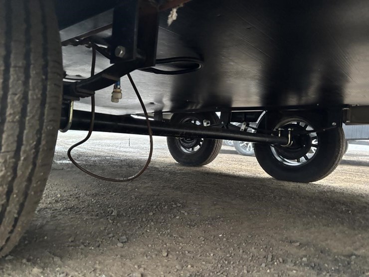 2020-bullet-bl243bhsw20-travel-trailer-image-23