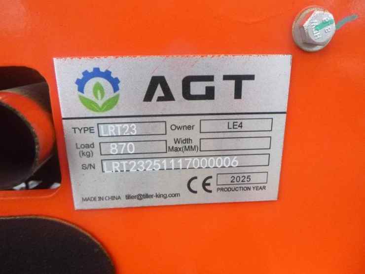 2025-agt-lrt23-skid-steer-track-loader-image-18