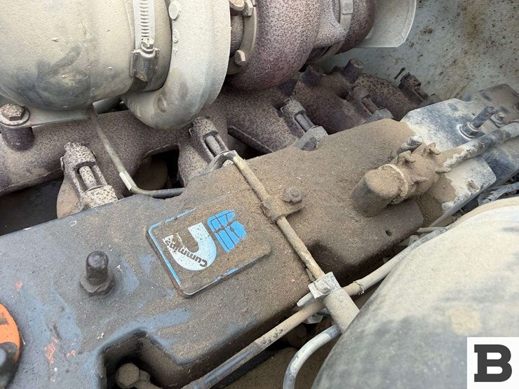 1996-freightliner-fl70-image-34