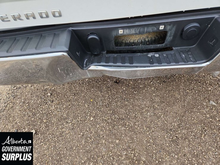 2017-chevrolet-silverado-1500-image-39