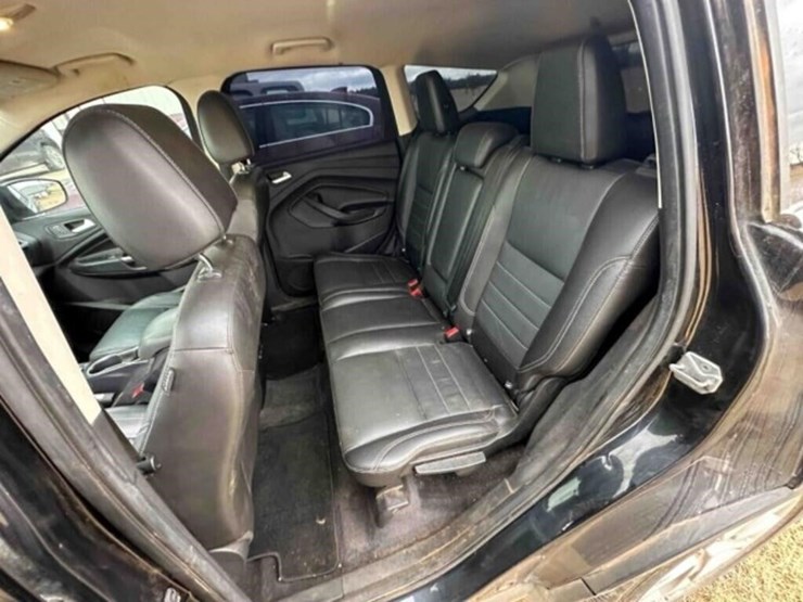 2014-ford-escape-image-29