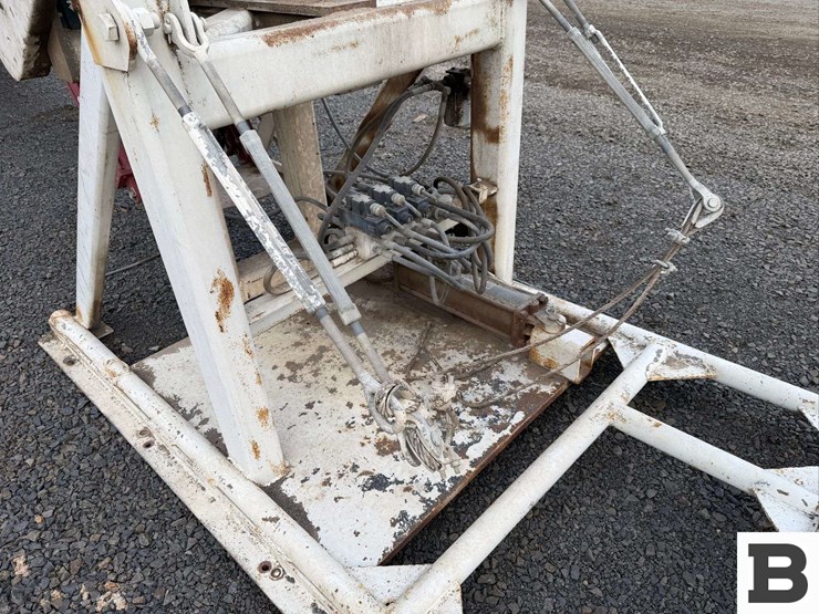 (2)-milestone-piler-booms-and-bases---eltopia,-wa-image-31