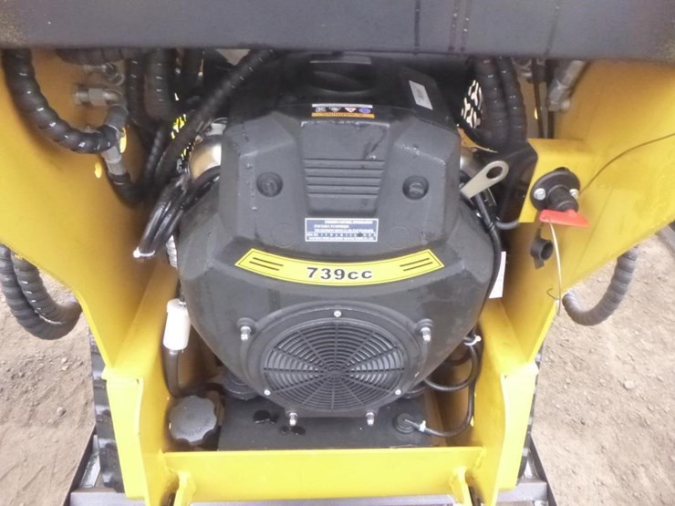 2025-agt-mx-crt23-skid-steer-track-loader-image-15