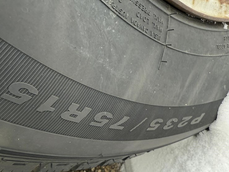 1983-chevrolet-suburban-image-9