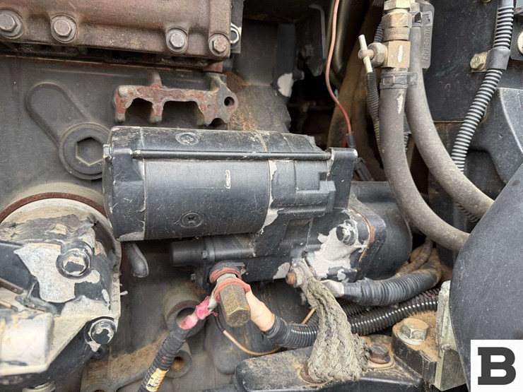 new-holland-t8.330-image-74