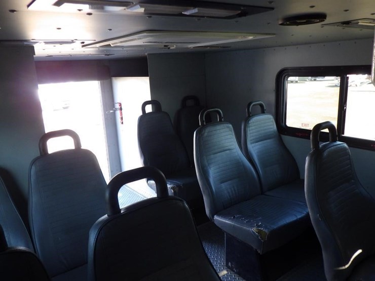 2012-ford-f550-image-14