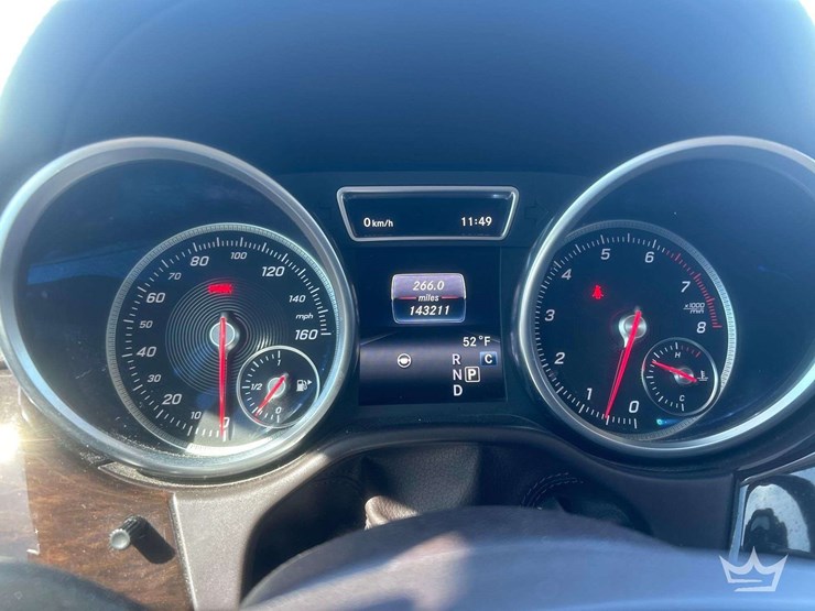 2017-mercedes-benz-gls450-awd-suv-image-6