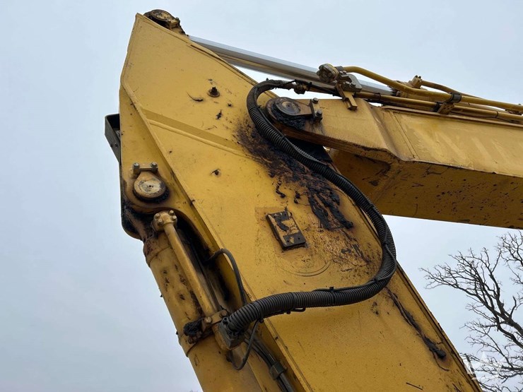 2015-komatsu-pc360-image-25