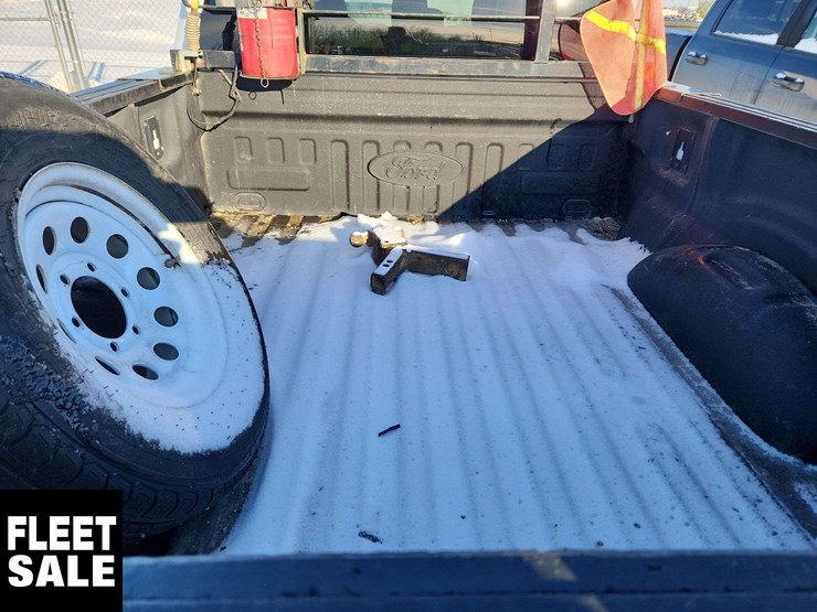 2020-ford-f150-xl-image-12