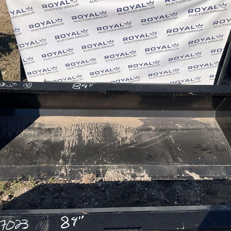 2025 Swict 84in. Bucket Skid Steer Attachment