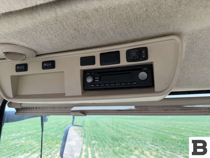 2015-john-deere-8370rt-image-84