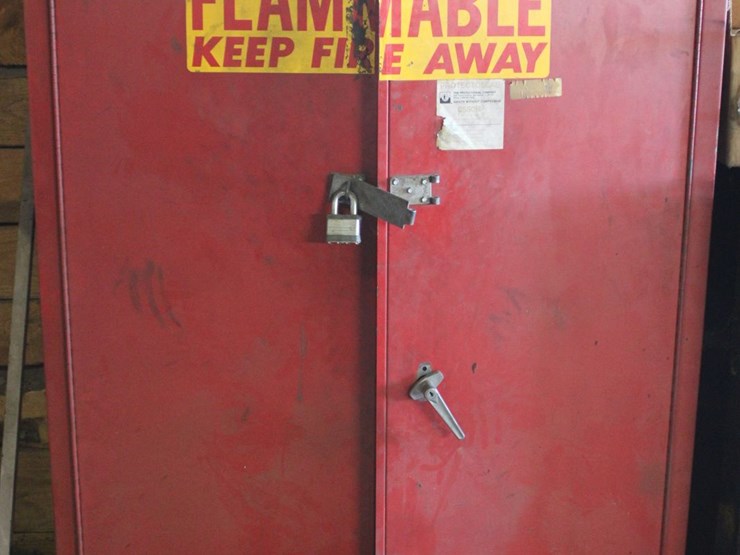 flammable-content-cabinet-with-content-image-1