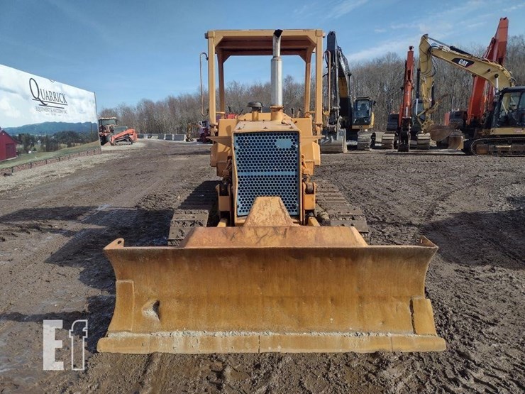 komatsu-d31a-17-image-2