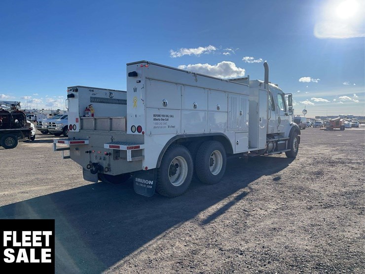 2012-freightliner-m2-112-t/a-service-truck-image-4