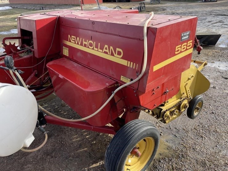 new-holland-565-image-8