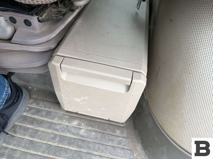 2016-john-deere-7290r-image-84