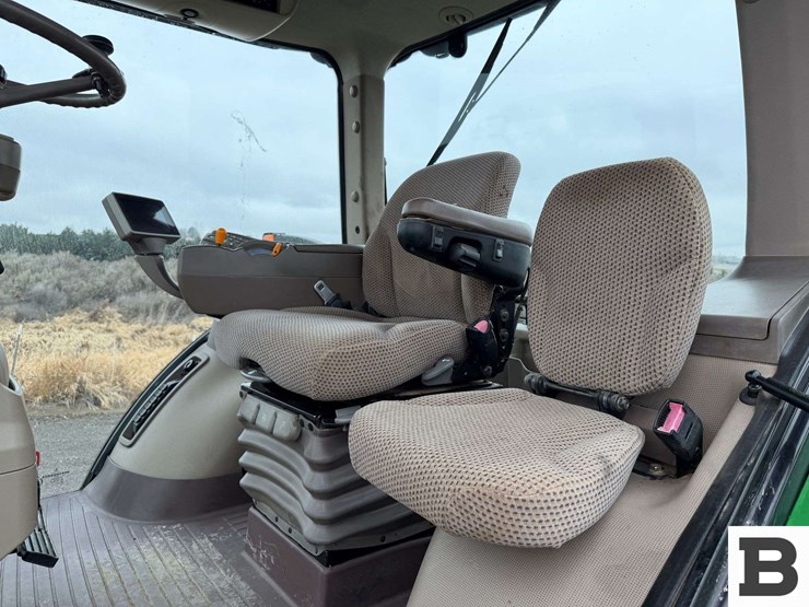 2011-john-deere-8310r-image-69