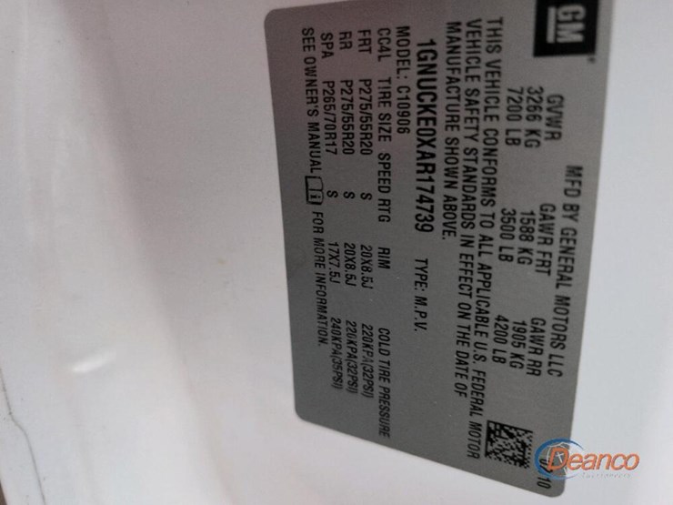 2010-chevrolet-suburban-image-8