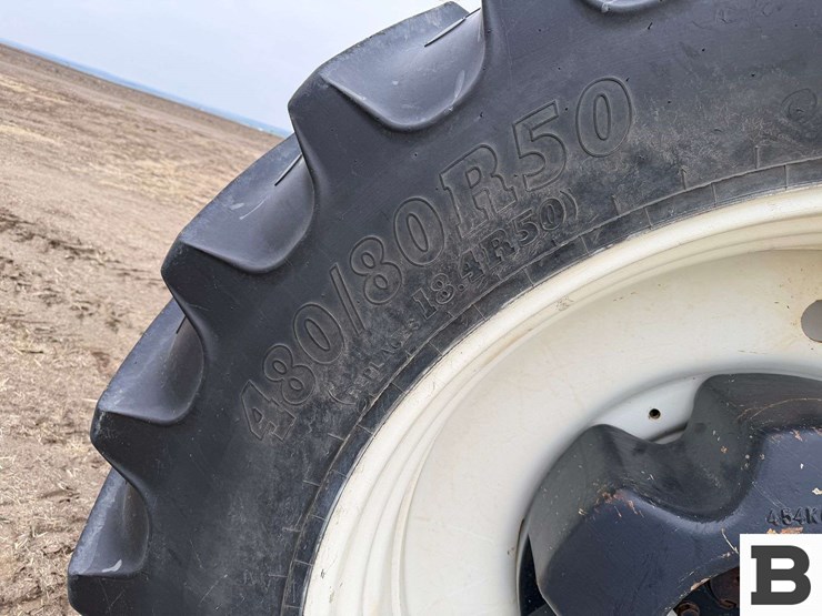 new-holland-t8.330-image-48