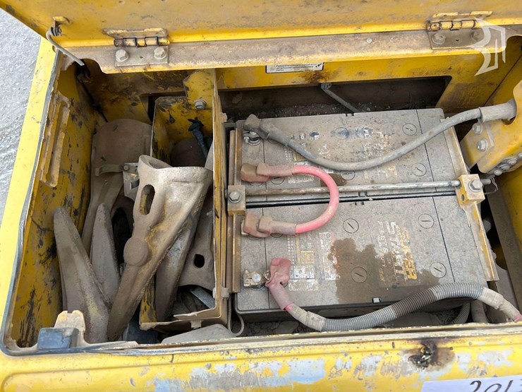 2013-komatsu-pc360-image-8