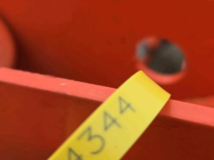 2023-kubota-la1055-image-18