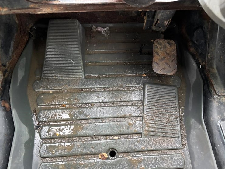 2021-caterpillar-259d3-image-31