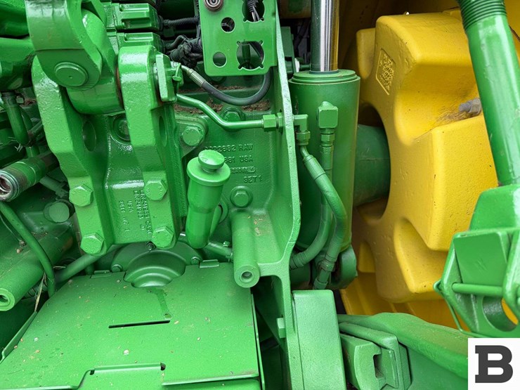 2012-john-deere-8335r-image-43