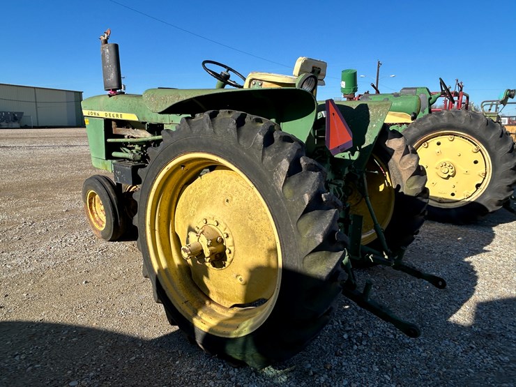 1961-john-deere-2010-image-2