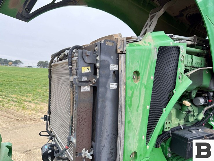 2015-john-deere-8370rt-image-67