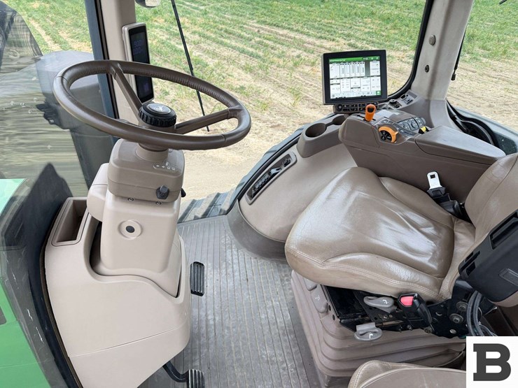 2015-john-deere-8370rt-image-78