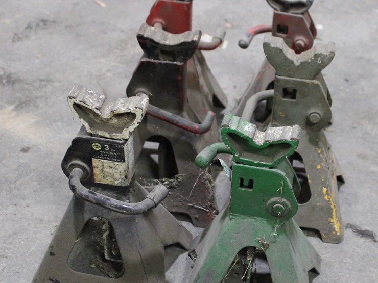 six-jack-stands-image-2