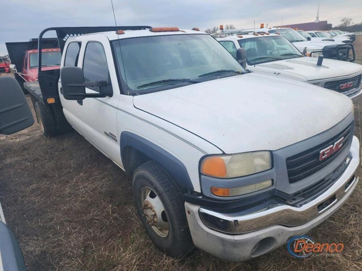 2006-gmc-sierra-3500hd-image-8