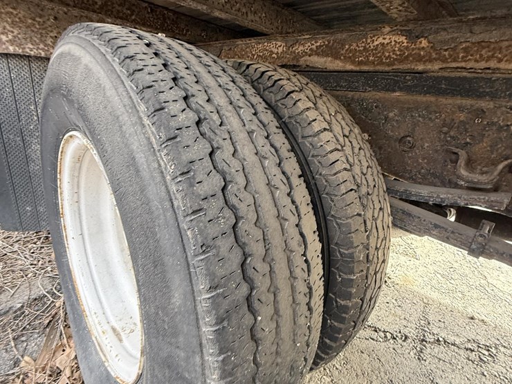 2000-isuzu-npr-image-19