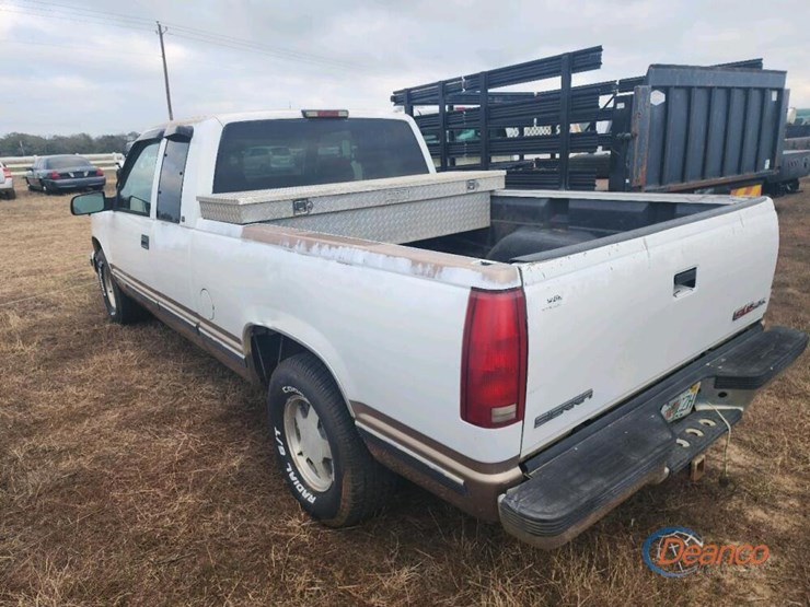 1997-gmc-pickup,-s/n-2gtec19r4v1548101:-odometer-shows-315k-mi.-image-5