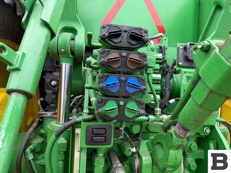 2016-john-deere-7290r-image-31