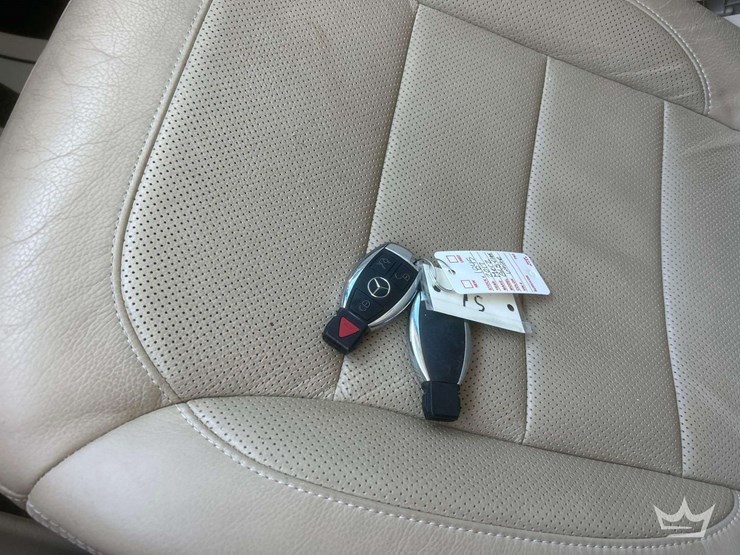 2017-mercedes-benz-gls450-awd-suv-image-34