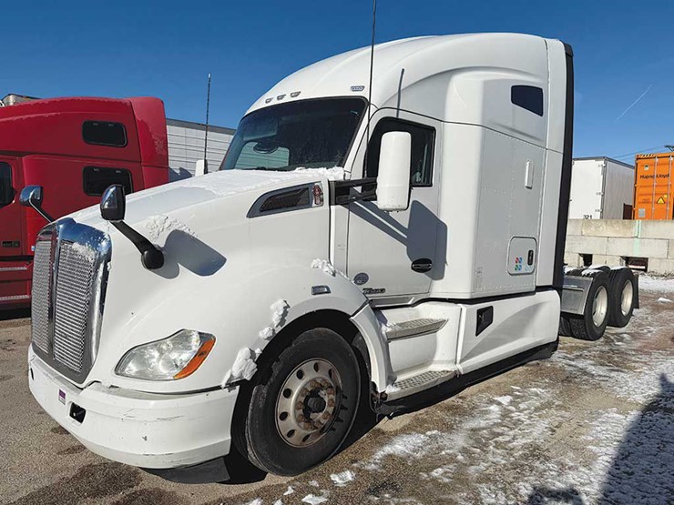 2019-kenworth-t680-image-1