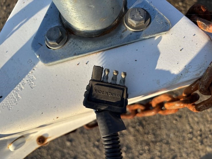 2000-unknown-trailer-image-22