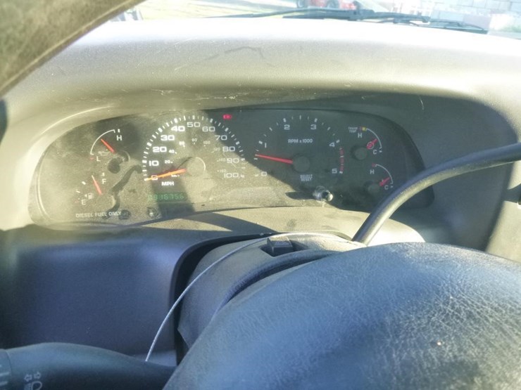 2003-ford-f550-image-11