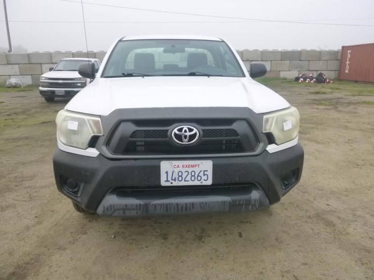 2014-toyota-tacoma-image-6