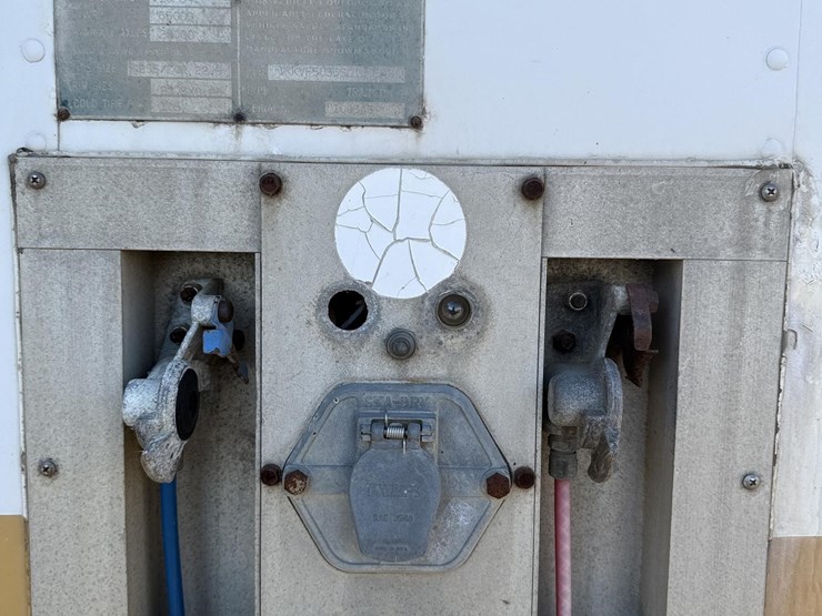 1993-kentucky-trailer-image-21